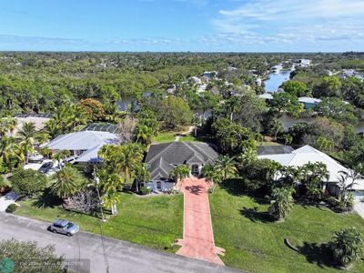 1119 SW Blue Water Way