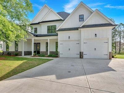 8 Greencliff Way