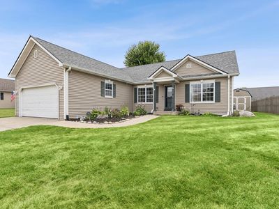 1409 E Pinecrest LANE