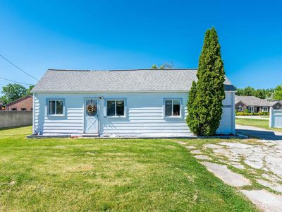 Property at 4209 Seventeen Mile Rd, Sterling Heights, MI