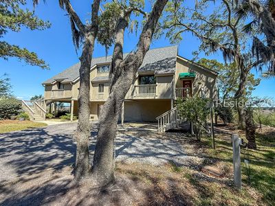32 Compass Point #32B