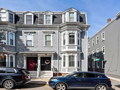 534 E 5th St #1