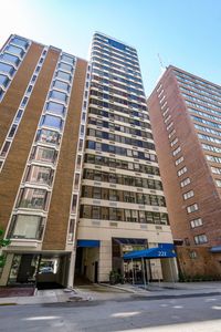 221 E Walton Pl APT 14B