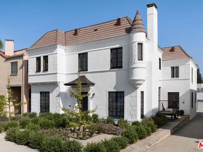 1108 1/2 S Cochran Ave