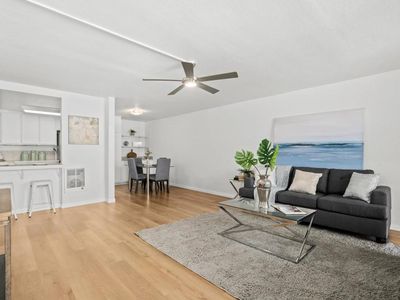 3916 Riviera Dr UNIT 307