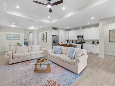 3012 Pine Tree DR
