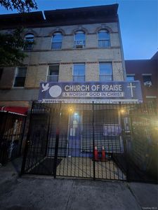 526 Ralph Avenue