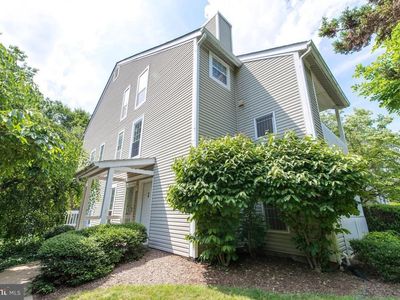 Property at 12110 Cardamom Dr Unit 12110, Woodbridge, VA