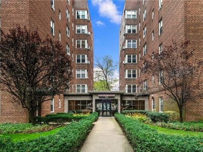 625 Gramatan Avenue #5O