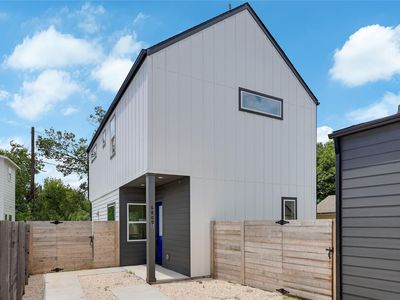 6809 Porter St #2