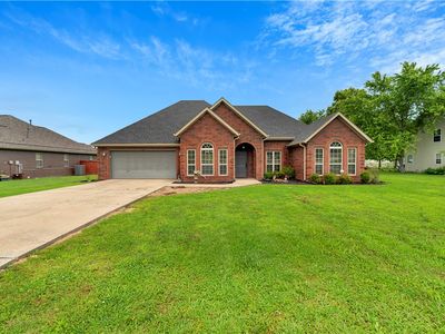 1990 Harris Dr
