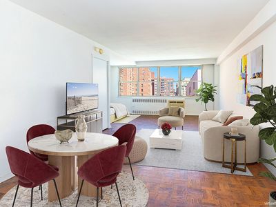 310 E 70th St APT 10G