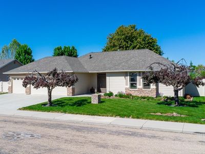 Property at 345 N Magnolia Pl, Middleton, ID