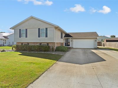 803 W Rickelman Ave