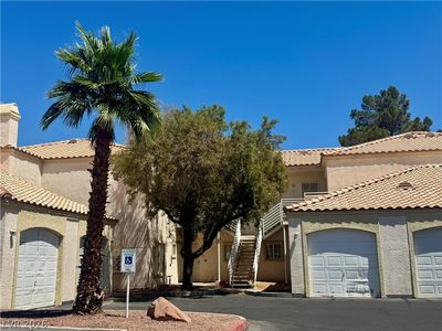 1900 N Torrey Pines Dr Unit 212
