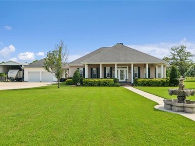 Property at 10141 Chenevert Rd, Waggaman, LA