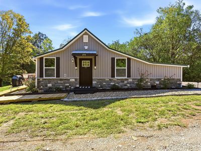 215 Longfield Rd