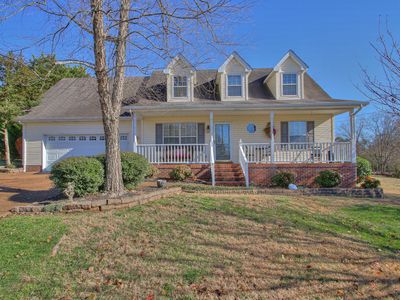 933 Lakeview Ct