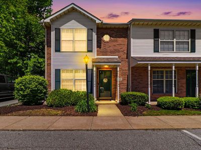 Property at 1810 Golden Oak Ct, Crown Point, IN
