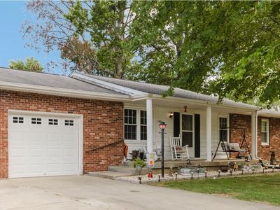 Property at 1302 Susan Ln, Carterville, IL