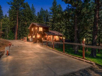 1411 Rocky Cliff Rd