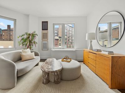 1050 Jackson Ave APT 3A