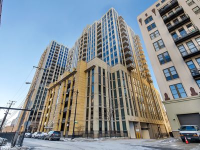 720 N Larrabee St APT 1709
