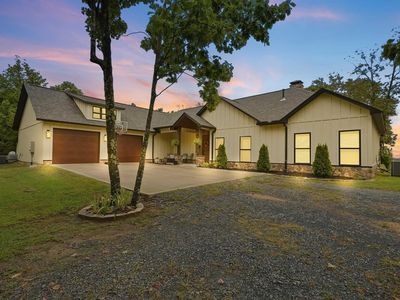9059 Highway 16 W