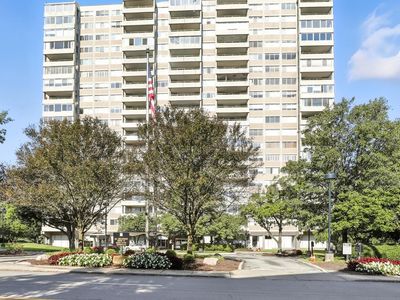 2324 Madison Rd UNIT 1208