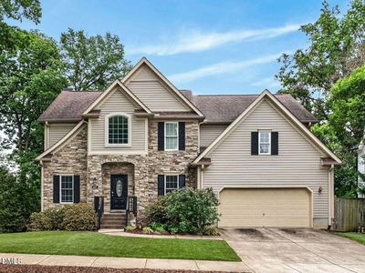 407 Bickett Blvd