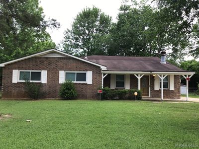3226 Babette Cir