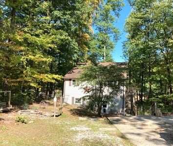764 W Hinshaw Dr