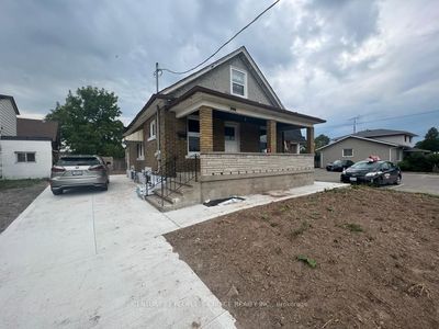 5589 Portage Rd
