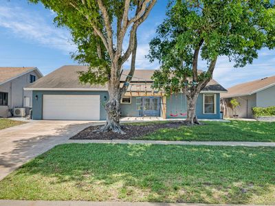 7515 San Mateo Drive E