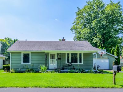 233 Leonard St
