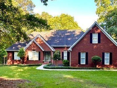 1235 Upchurch Rd