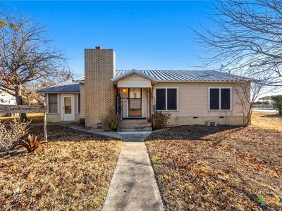 Property at 200 College Ave, Florence, TX