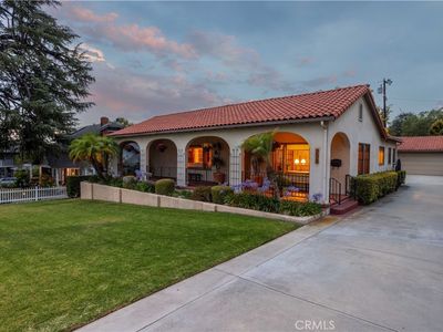 209 N Sunset Pl