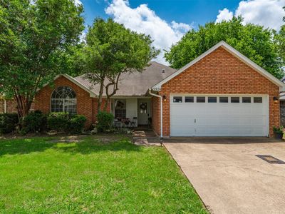 5916 Hillglen Dr