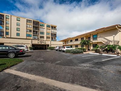 6177 Sun Blvd APT 405