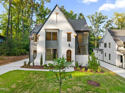 6 Chantilly Pl
