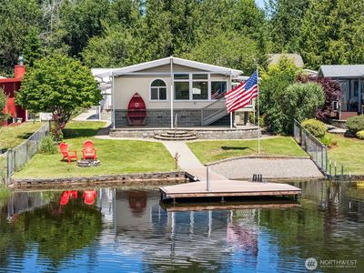 70 SE Crescent Drive