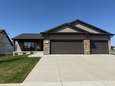 2613 Merle Ave