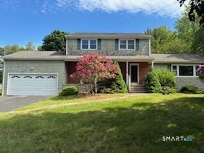 11 Williamsburg Drive