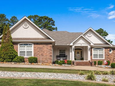 27 Gleneagle Dr