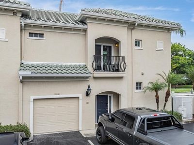 501 Knights Run Ave APT 6104