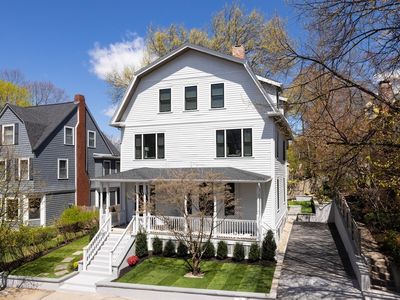 21 Kent Sq #2