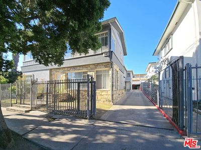 743 S Harvard Blvd