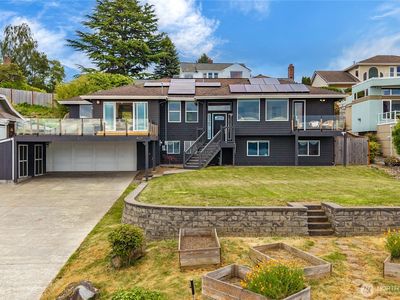 4821 Hyada Boulevard NE