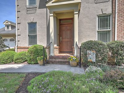 205 Oak View Cir #205